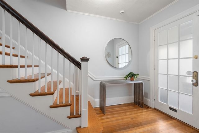 95 Langley Rd 1, Newton, MA 02459