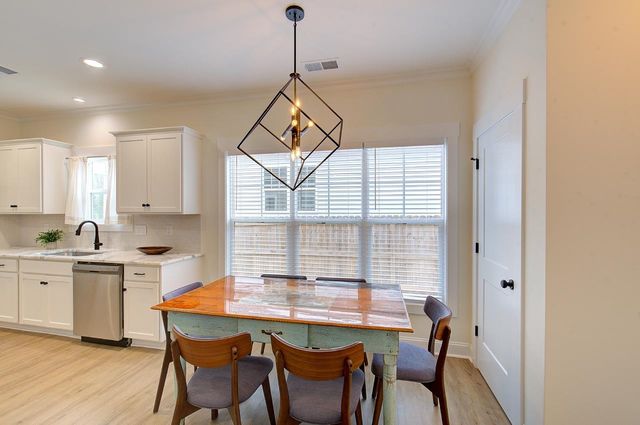 11 Baxter Street, Greenville, SC 29607