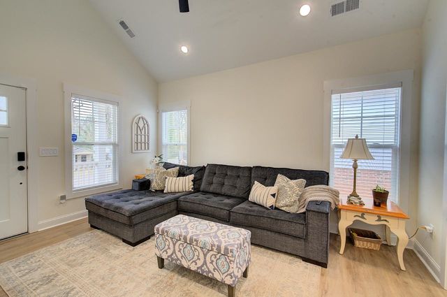 11 Baxter Street, Greenville, SC 29607