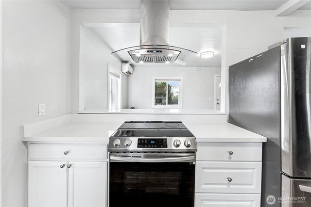 509 S 56th Street, Tacoma, WA 98408