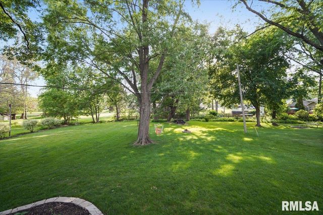 930 BIRCHWOOD Drive, Washington, IL 61571