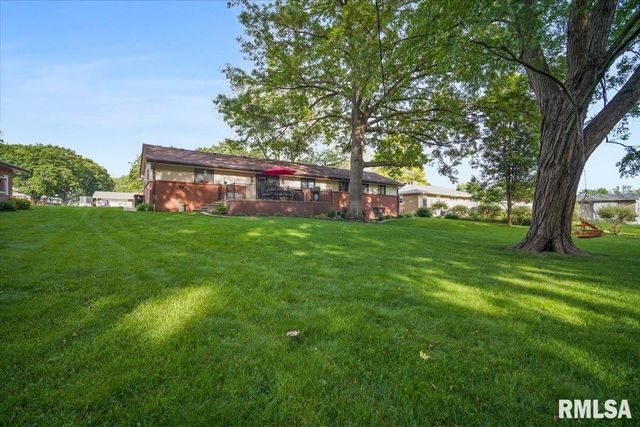 930 BIRCHWOOD Drive, Washington, IL 61571