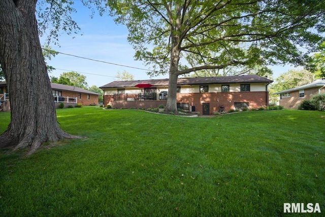 930 BIRCHWOOD Drive, Washington, IL 61571