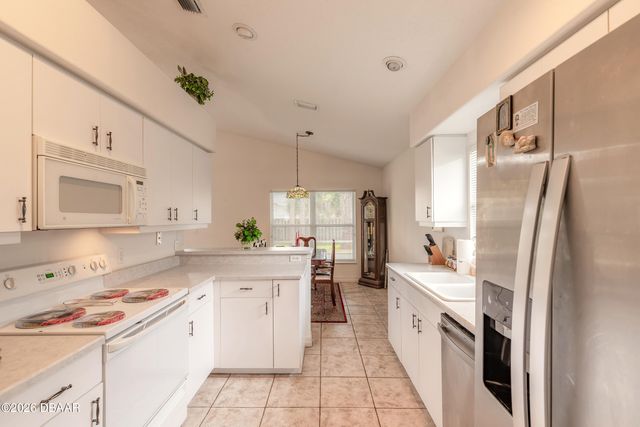 11 Cormorant Circle, Daytona Beach, FL 32119