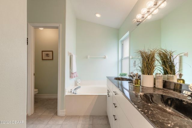 11 Cormorant Circle, Daytona Beach, FL 32119
