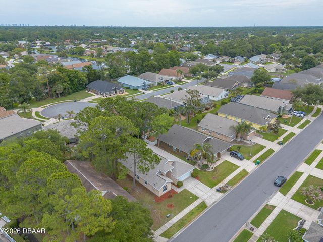 11 Cormorant Circle, Daytona Beach, FL 32119