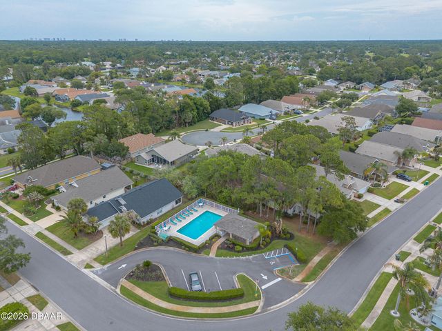11 Cormorant Circle, Daytona Beach, FL 32119