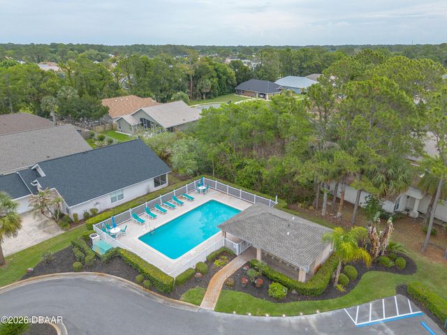 11 Cormorant Circle, Daytona Beach, FL 32119