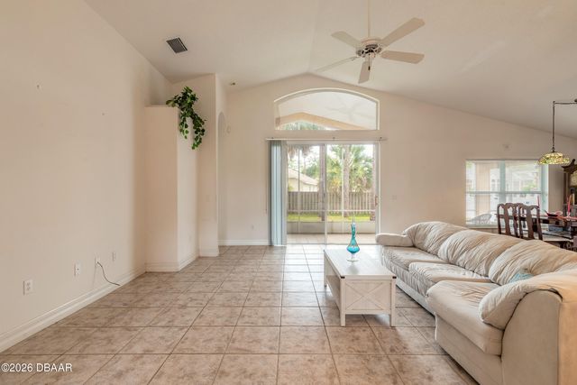 11 Cormorant Circle, Daytona Beach, FL 32119