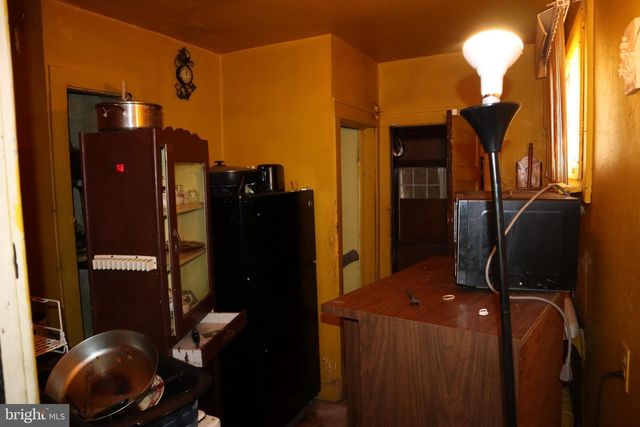 4235 MEADE ST NE, Washington, DC 20019
