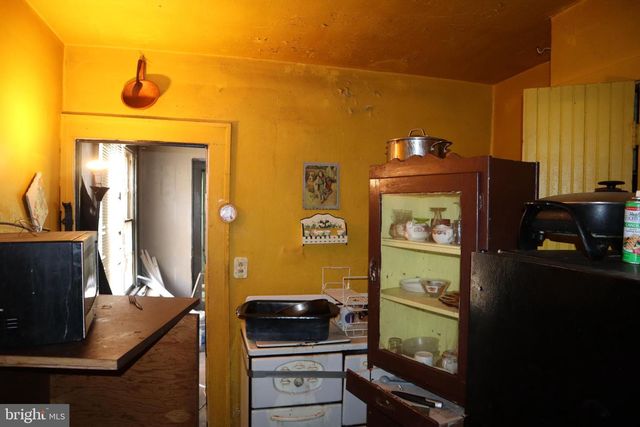 4235 MEADE ST NE, Washington, DC 20019
