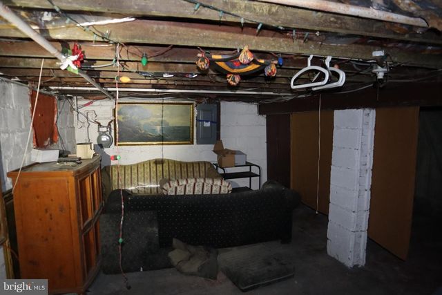 4235 MEADE ST NE, Washington, DC 20019