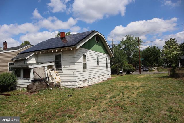 4235 MEADE ST NE, Washington, DC 20019
