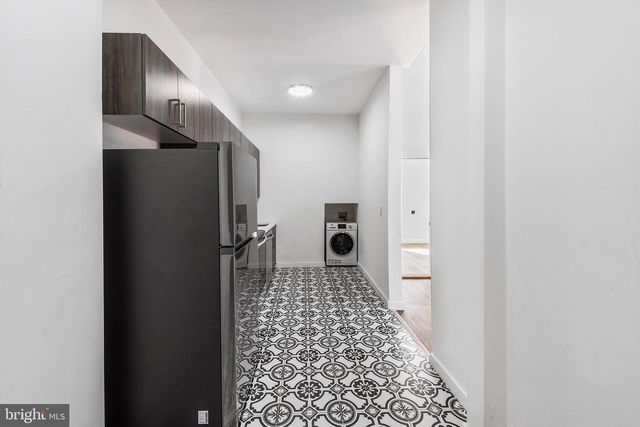 1933-5 SPRUCE ST, Philadelphia, PA 19103