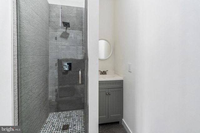 1933-5 SPRUCE ST, Philadelphia, PA 19103