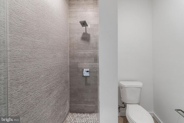 1933-5 SPRUCE ST, Philadelphia, PA 19103