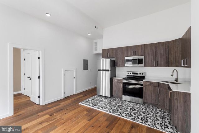 1933-5 SPRUCE ST, Philadelphia, PA 19103
