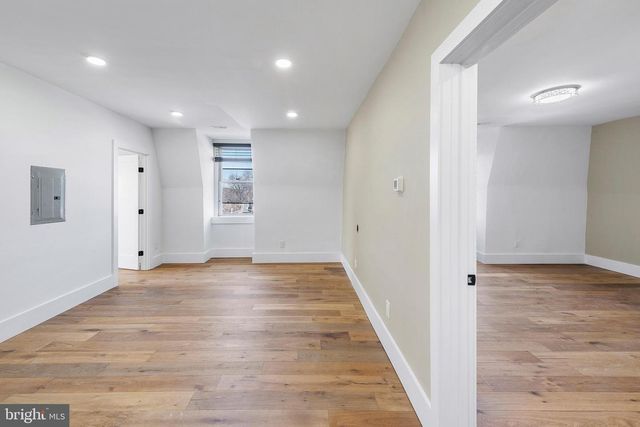 1933-5 SPRUCE ST, Philadelphia, PA 19103