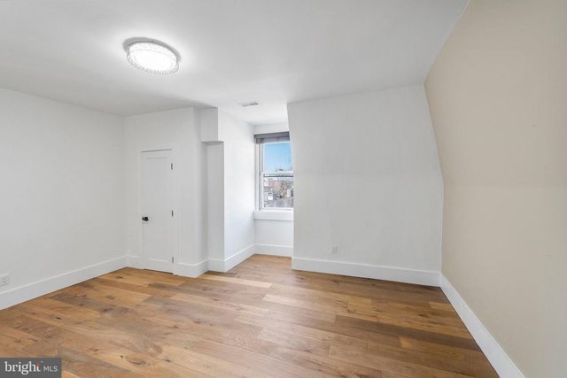1933-5 SPRUCE ST, Philadelphia, PA 19103