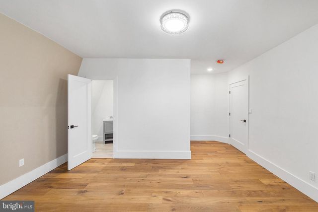 1933-5 SPRUCE ST, Philadelphia, PA 19103