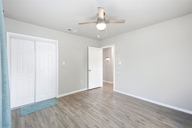 1422 Wayside Drive, Texas City, TX 77590