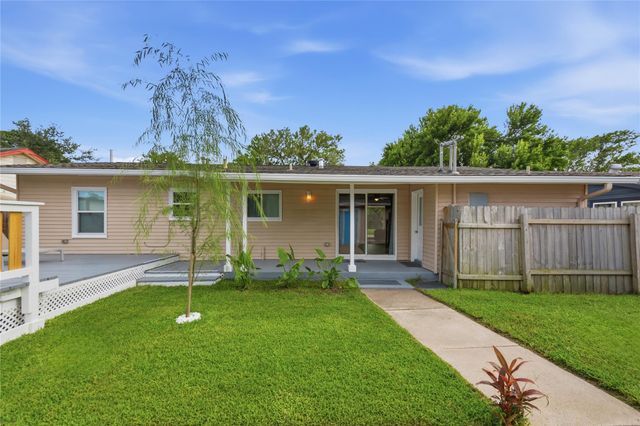 1422 Wayside Drive, Texas City, TX 77590