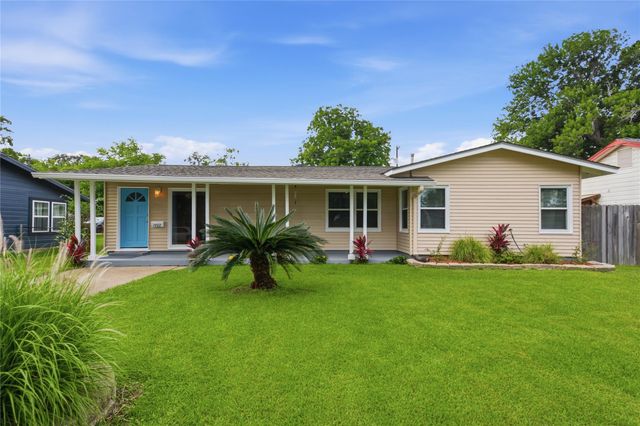 1422 Wayside Drive, Texas City, TX 77590