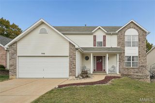 956 Shadow Pine Drive, Fenton, MO 63026