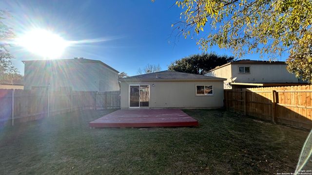 3510 Bottomless Lk, San Antonio, TX 78222