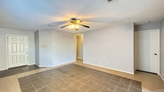 3510 Bottomless Lk, San Antonio, TX 78222