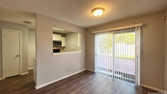 3510 Bottomless Lk, San Antonio, TX 78222