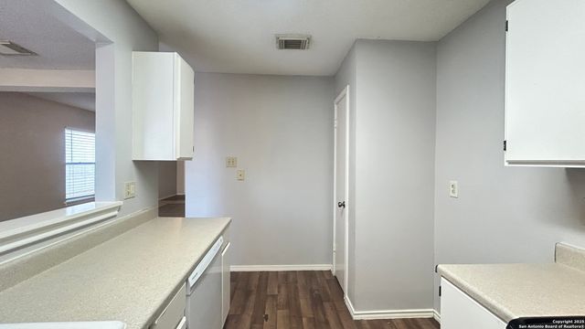 3510 Bottomless Lk, San Antonio, TX 78222