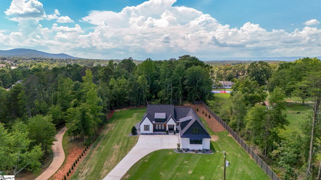 569 Meece Bridge Road, Taylors, SC 29687