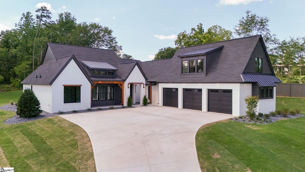 569 Meece Bridge Road, Taylors, SC 29687