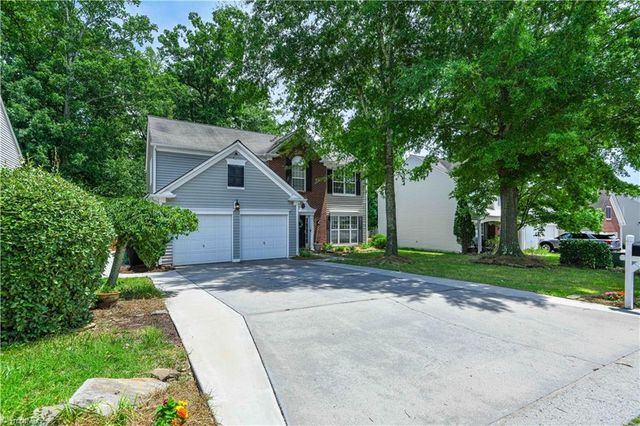 3414 Nottaway Drive, Jamestown, NC 27282