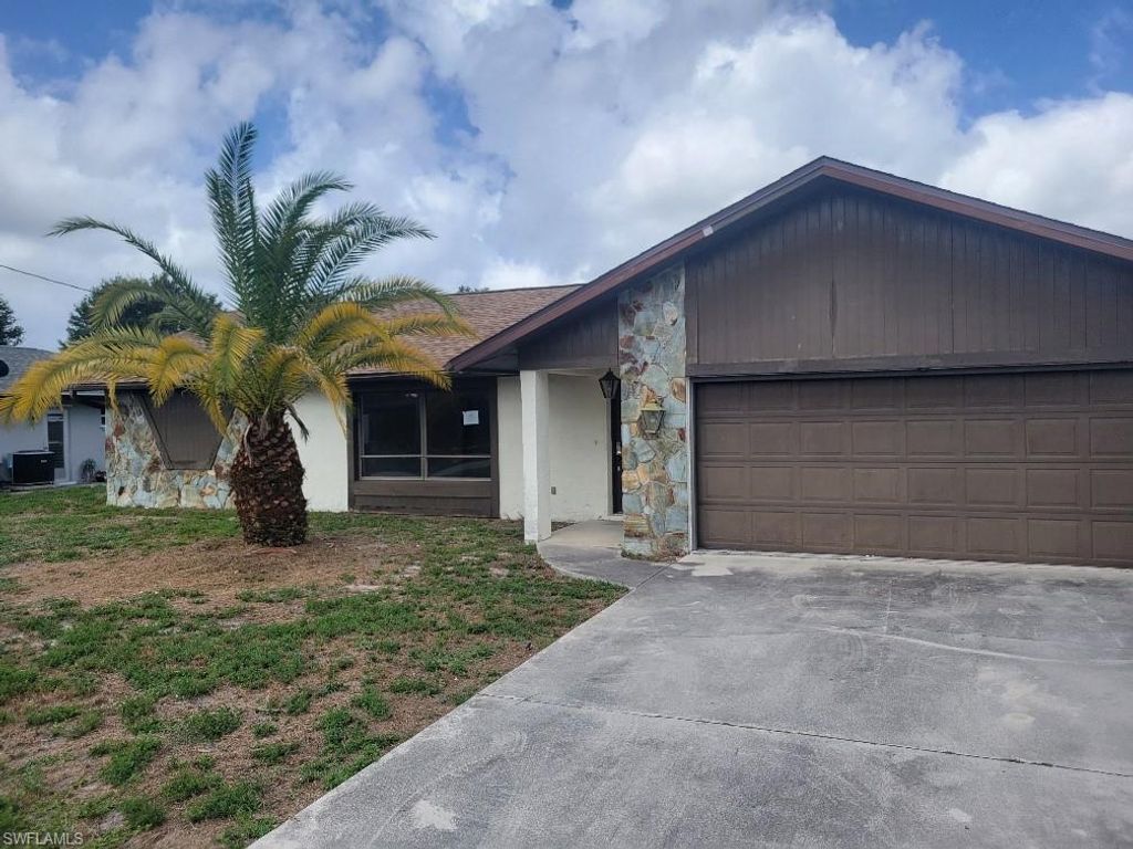 1030 SE 17th PL, Cape Coral, FL 33990