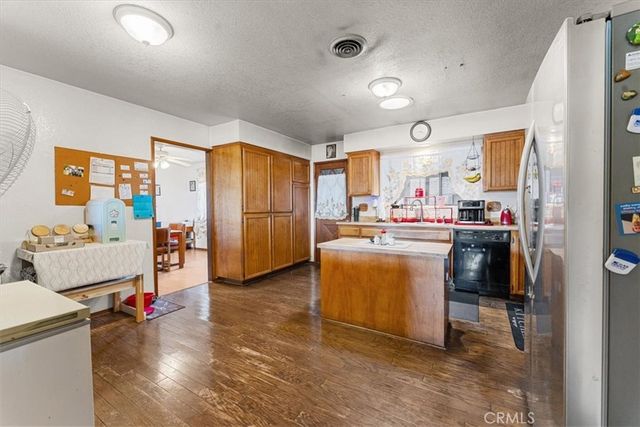 54 Moms, Oroville, CA 95965