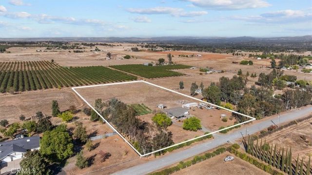 54 Moms, Oroville, CA 95965