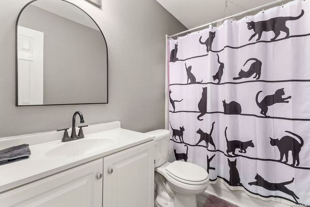 8203 Ellerston, Selma, TX 78154