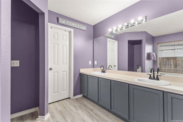 8203 Ellerston, Selma, TX 78154