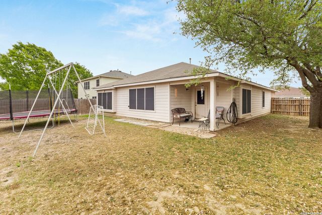 8203 Ellerston, Selma, TX 78154