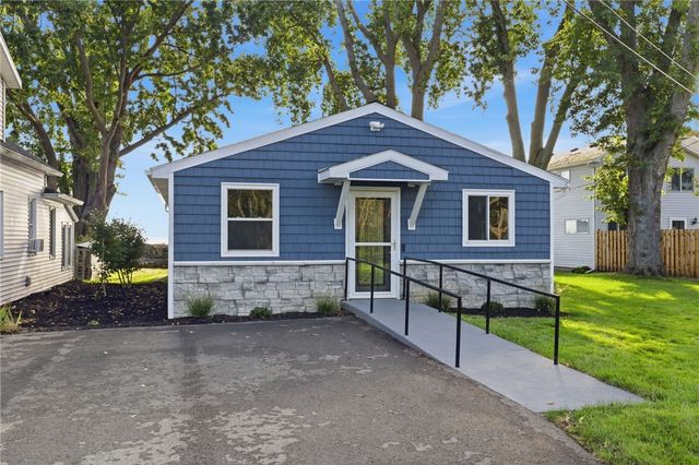 53 Lakeside Boulevard, Parma, NY 14468