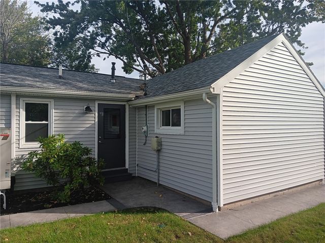 53 Lakeside Boulevard, Parma, NY 14468