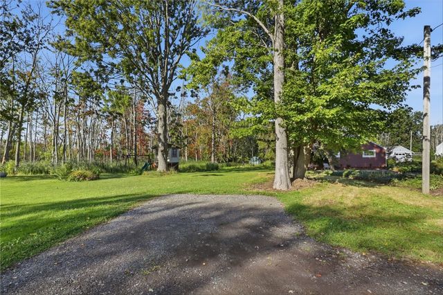 53 Lakeside Boulevard, Parma, NY 14468
