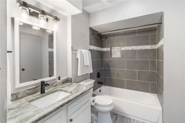 117 Golfview Drive, Hilltop Lakes, TX 77871