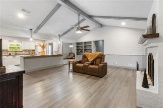 117 Golfview Drive, Hilltop Lakes, TX 77871