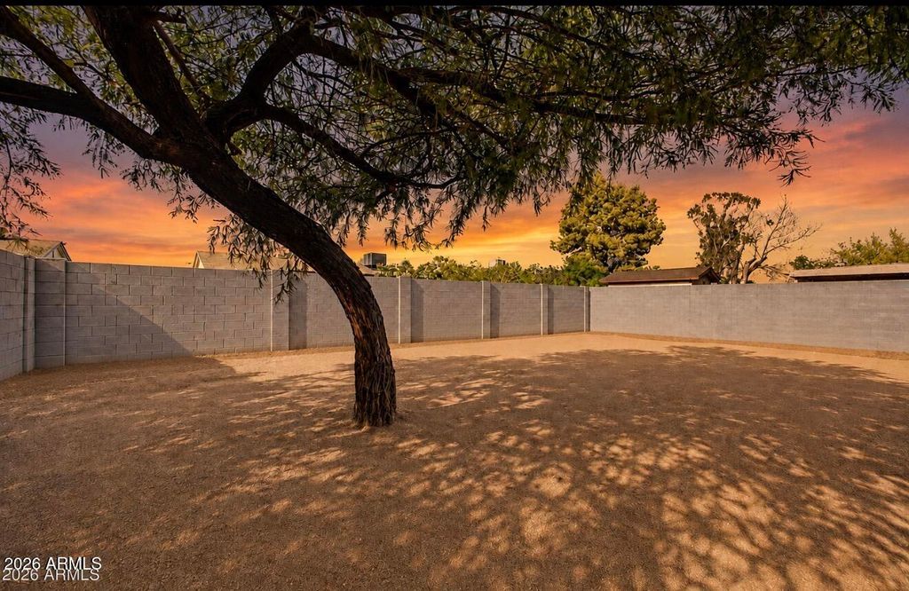 6224 W BERKELEY Road, Phoenix, AZ 85035 — photo 3