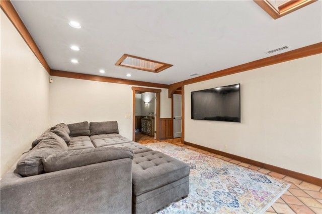 2293 Bonnie Brae, Claremont, CA 91711