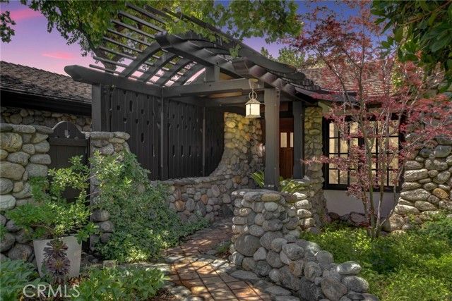 2293 Bonnie Brae, Claremont, CA 91711