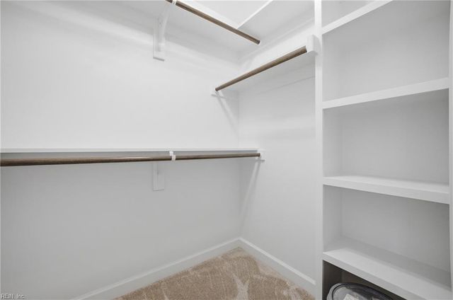 400 Octavia DR, Yorktown, VA 23693